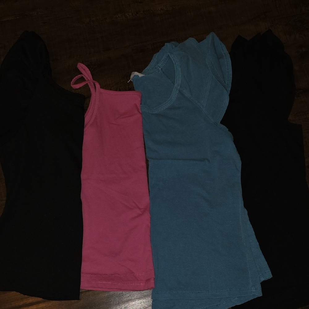 Size Small Bundle 5/$15